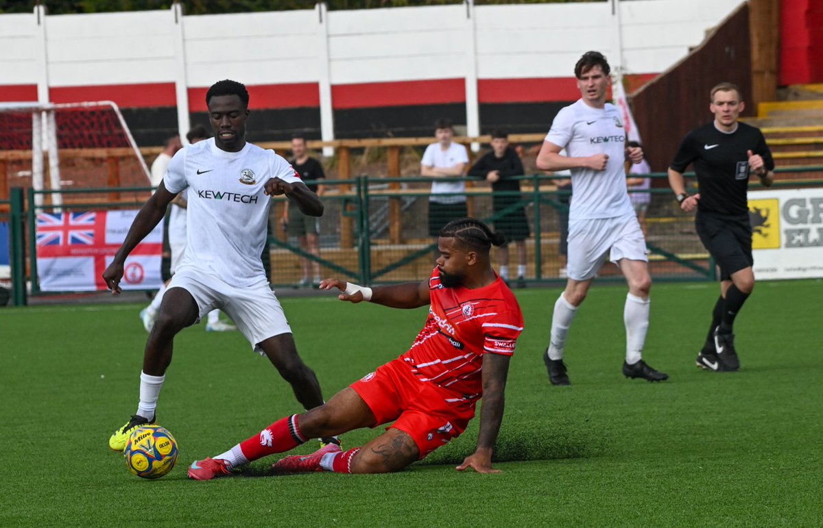 Just a couple from Saturday's 2-2 draw against Royston (I forgot to post yesterday) <a href="/RedditchUtd/">Redditch United</a>