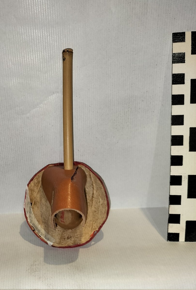 PepeMolt's tweet photo. #EHÉCATLI. #Silbato de #viento.
#Aerófono de bisel y canal.
Cultura #Azteca.
Constructor/Maker: #PepeMoltó.
#Patrimonio. #Heritage. https://t.co/V1lRfHRVNa