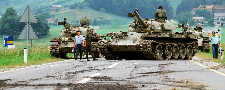 T-55s of the Yugoslav Army during the 10 Day War.