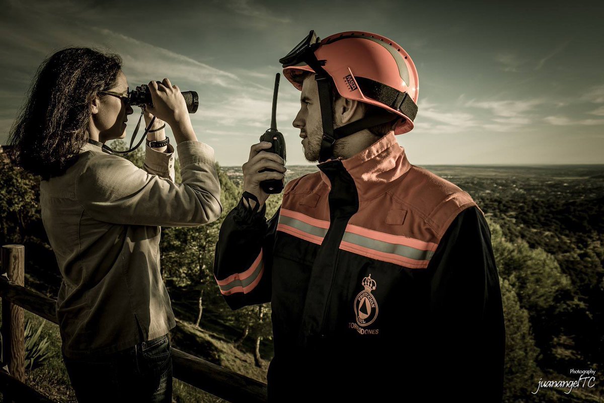 #PrevenciónIIFF

RIesgo EXTREMO de incendio forestal para hoy lunes.

🔸️EVITA focos de ignición🔥
🔸️OJO con maquinaria y barbacoas
🔸️NO arrojes colillas🚭
🔸️LIMPIA de vegetación seca tu propiedad 🏡

RECUERDA
Tus ojos son nuestros ojos. Si ves humo o llamas, ☎️ 1-1-2.