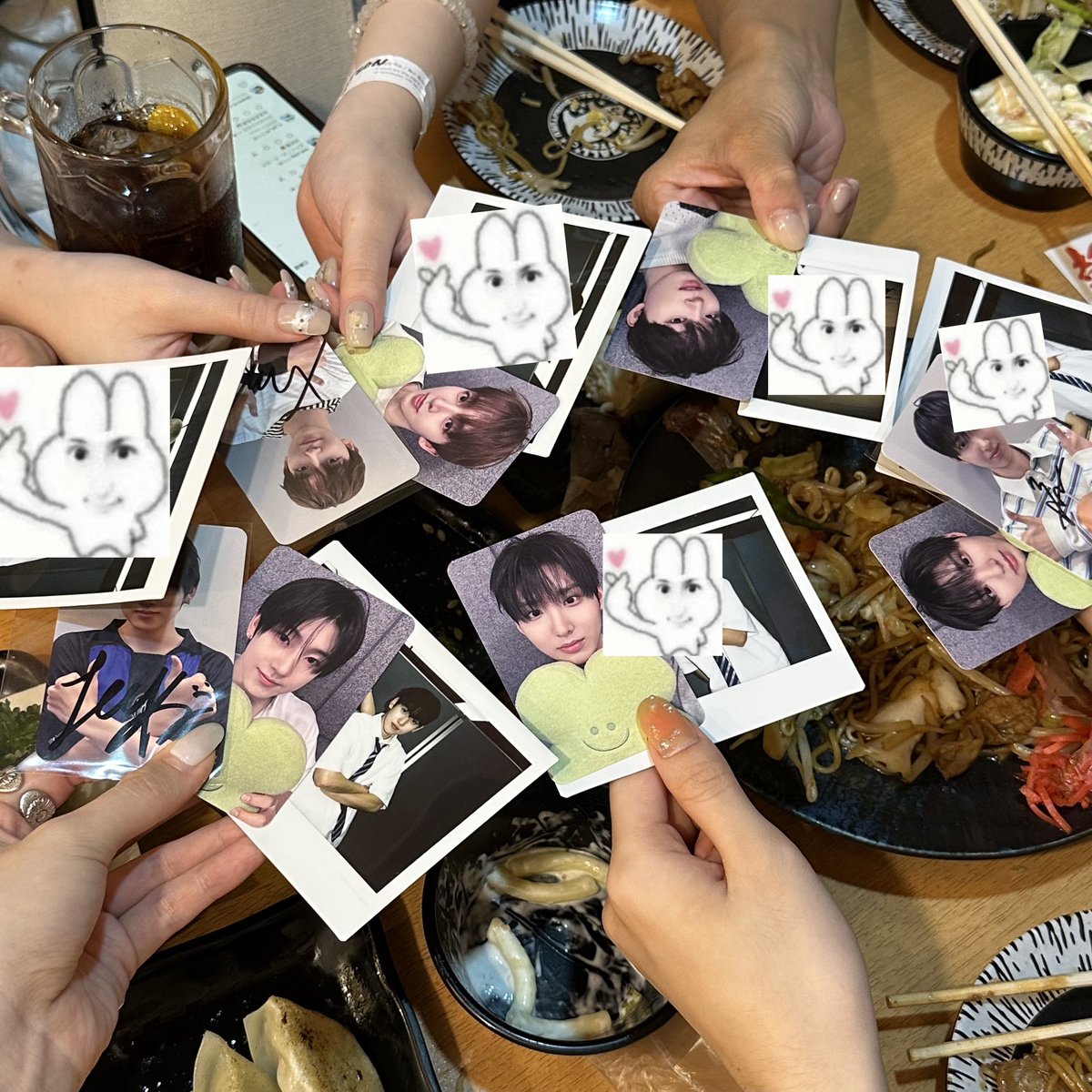 알리 tweet media