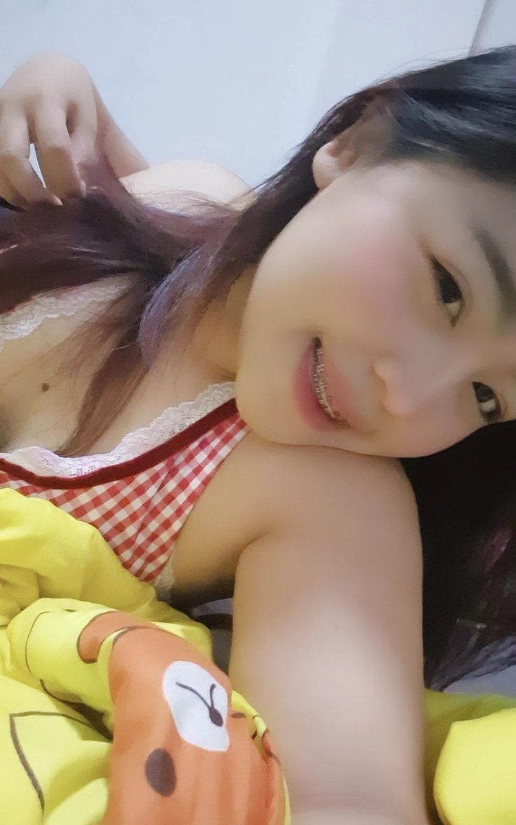 หมาเด็ก หมาเเก่ เสี่ย ป๋า มานี่มาา5555😝
#สาวอวบ #อ้วน #แปดริ้ว #กทม 🤓🤓