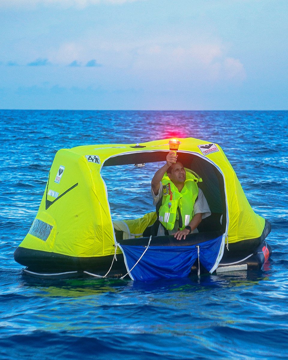 Traditional pyrotechnic flares burn hot, expire quickly, and can be dangerous to store. The Ocean Signal rescueME EDF2 is the safer, smarter choice—reusable, waterproof, and highly visible to rescuers day or night.

Safety doesn’t expire.

#EDF2 #BoatingSafety #OceanSignal