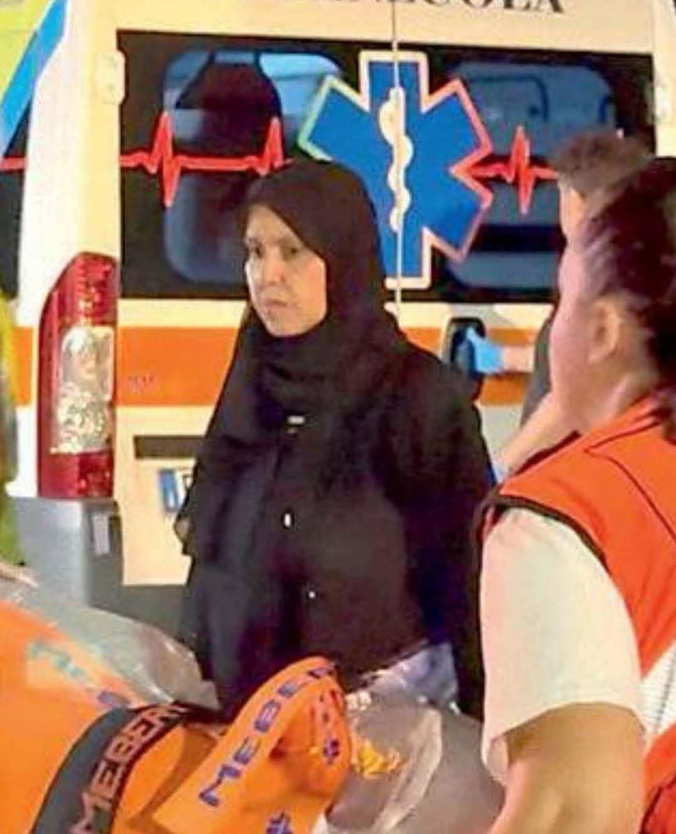 Questa è la mamma 
Direi che la questione è risolta e la polemica può chiudersi qui 
Chi vuole intendere intenda 
Ai soliti media schifosi che hanno scientemente sparso merda su Israele per l’ennesima volta senza motivo alzo alto il mio dito medio