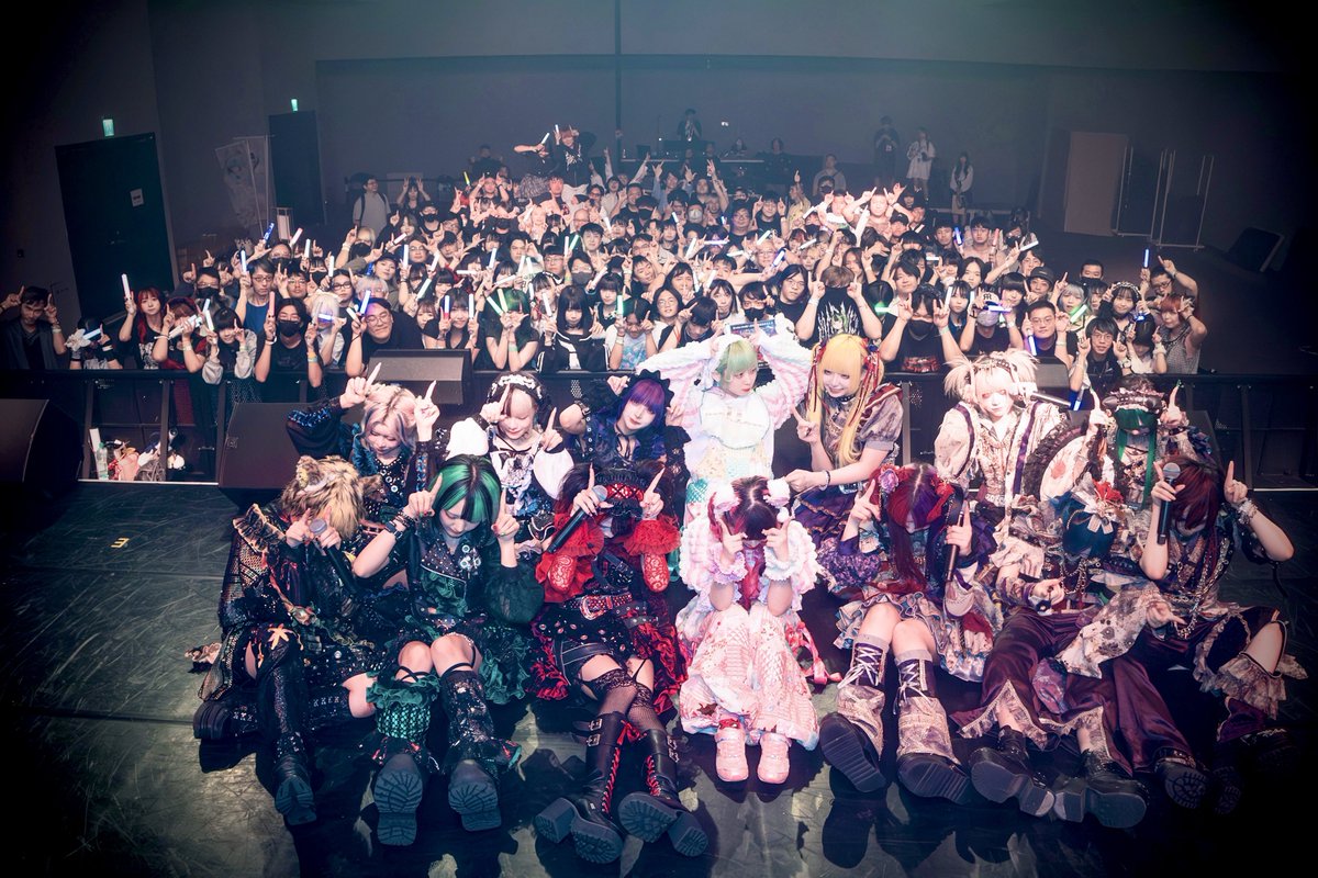 這是我們第一次在台灣贊助演出！

😈 MAD 3MAN SHOW 👿

我們會盡力再次舉辦這個活動！非常感謝！