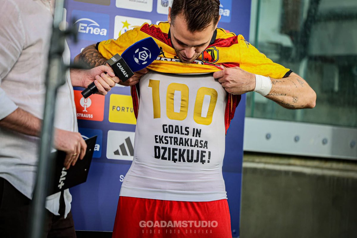 kuras_adam's tweet photo. #IMAZ100 👏  1️⃣⚽️⚽️ golas in @ekstraklasa_official 🏟️📸 #GoAdamStudio 

🟡🔵📸 fot. Adam Kurasiewicz #JesusImaz @_Ekstraklasa_ @Meczykipl @Sportowy_Kanal @Jagiellonia1920 https://t.co/YWrupwnuDi