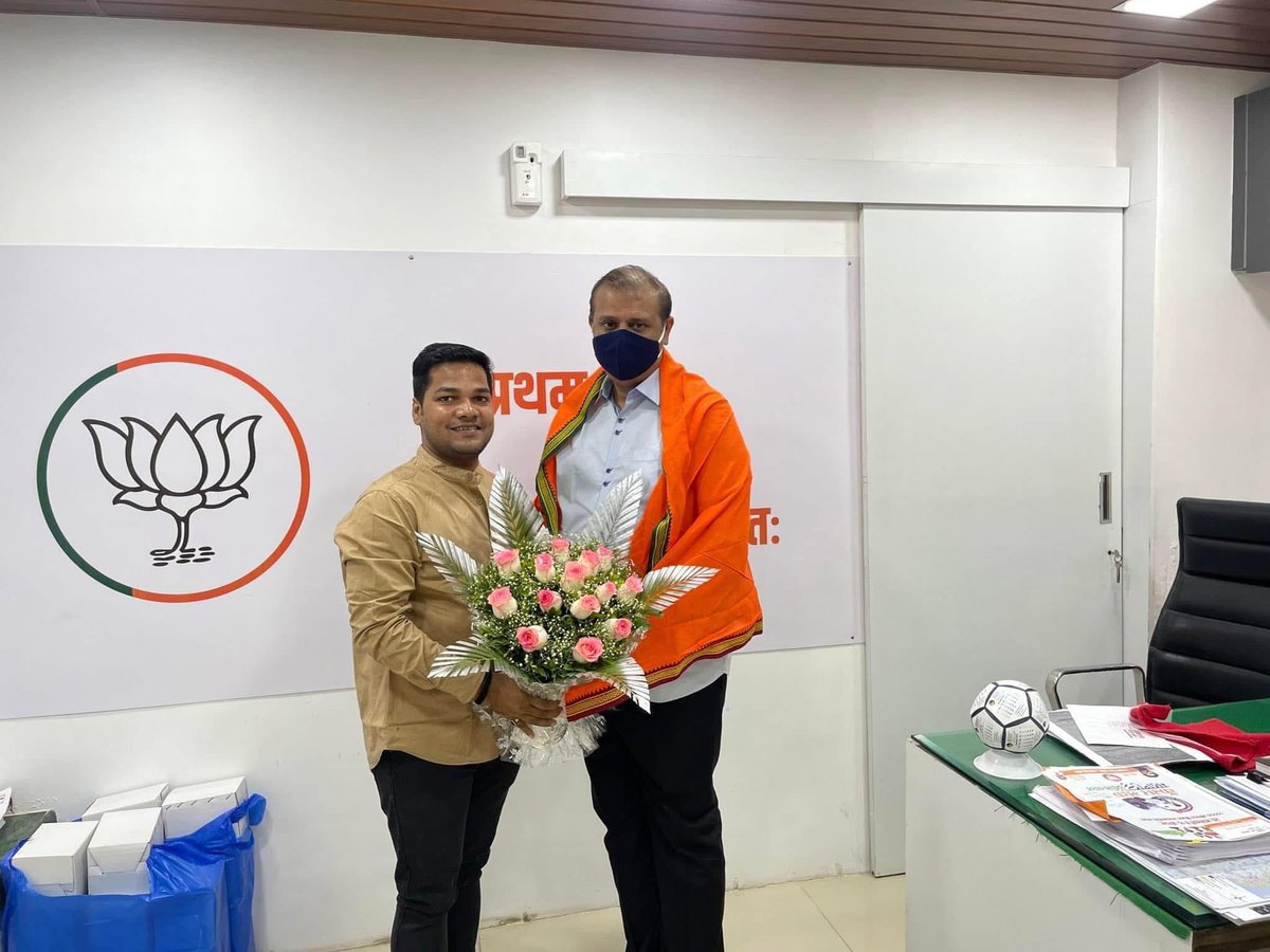 Deepak singh (@deepaksingh0240) on Twitter photo भाजपा के लोकप्रिय विधायक और महाराष्ट्र प्रदेश के कोषाध्यक्ष श्री <a href="/mihirkotecha/">Mihir Kotecha (Modi Ka Parivar)</a> जी को जन्मदिन की हार्दिक शुभकामनाएँ! भाजपा के लोकप्रिय विधायक और महाराष्ट्र प्रदेश के कोषाध्यक्ष श्री <a href="/mihirkotecha/">Mihir Kotecha (Modi Ka Parivar)</a> जी को जन्मदिन की हार्दिक शुभकामनाएँ!