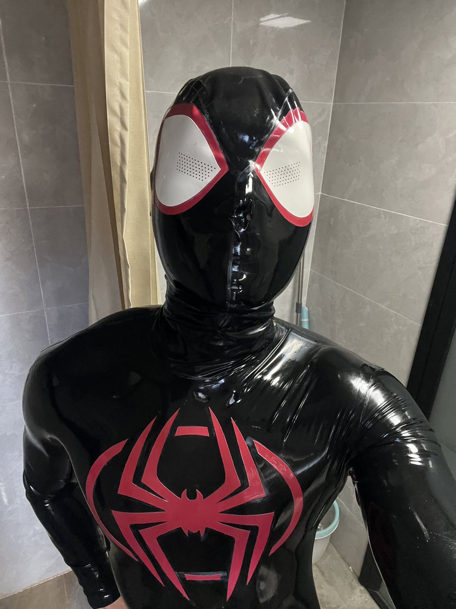 casber__7's tweet photo. 黑胶蜘蛛🕷️ https://t.co/T86FuSUqiL