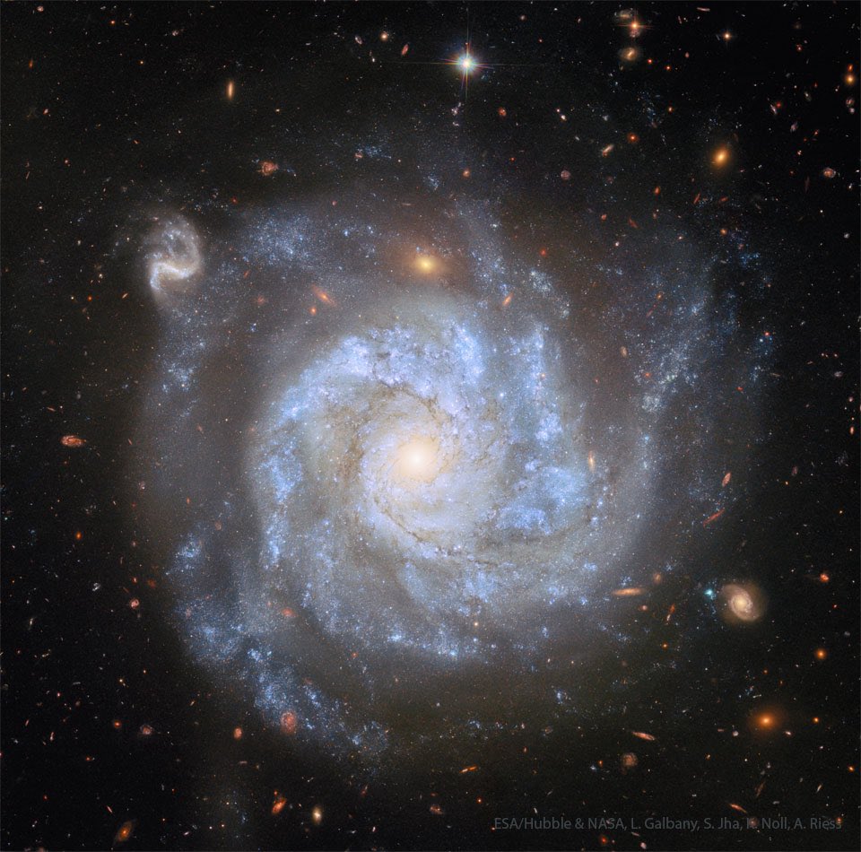claratahoces's tweet photo. #FelizLunes 
La imagen del día #NASA 
https://t.co/LTCe8UlPWc
#HappyMonday https://t.co/Wahto2nend