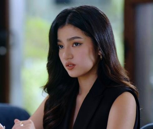archiveofdb's tweet photo. We've seen you take on roles with passion, sing songs that moves us, and handle everything with  elegance that is uniquely yours.  Your journey is truly an inspiration.

BELLE RISING HIGHER

#BelleMariano
#KapamilyaForeverBelle https://t.co/bzYJ8SOAVT
