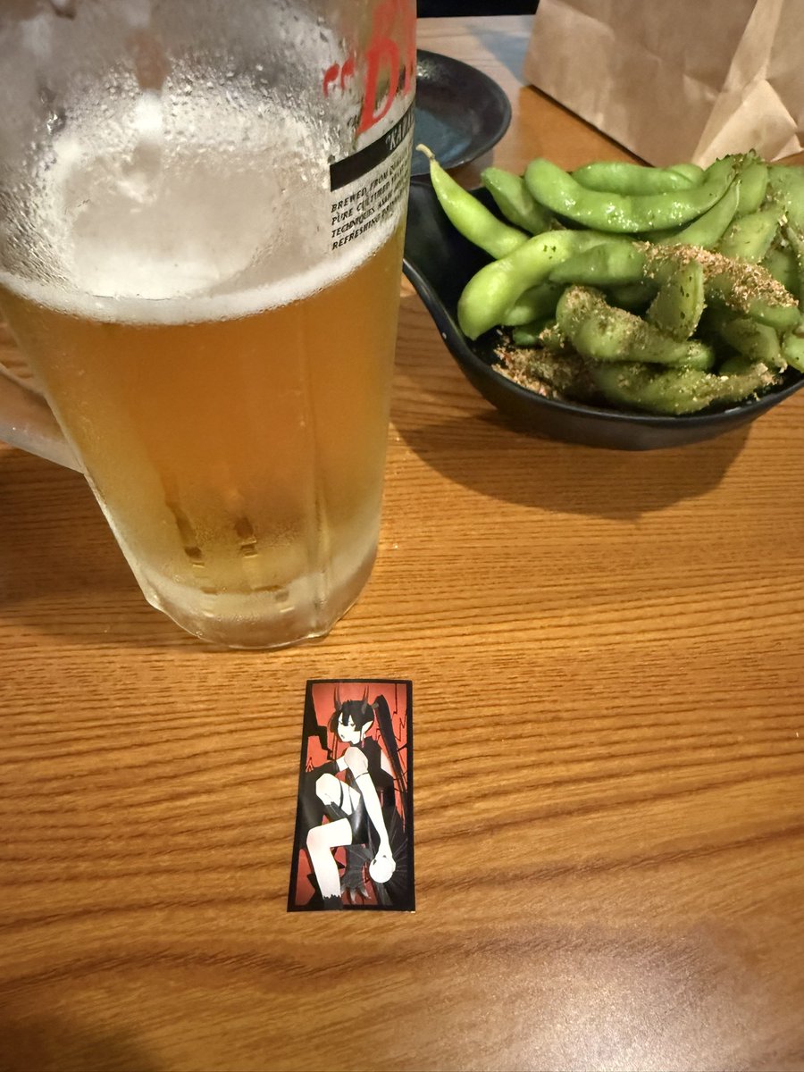 船橋発上陸おつかれさま！
友達が出典してるギャラリーに遊びきたのさ☆
会えなかったけど…
かんぱーい