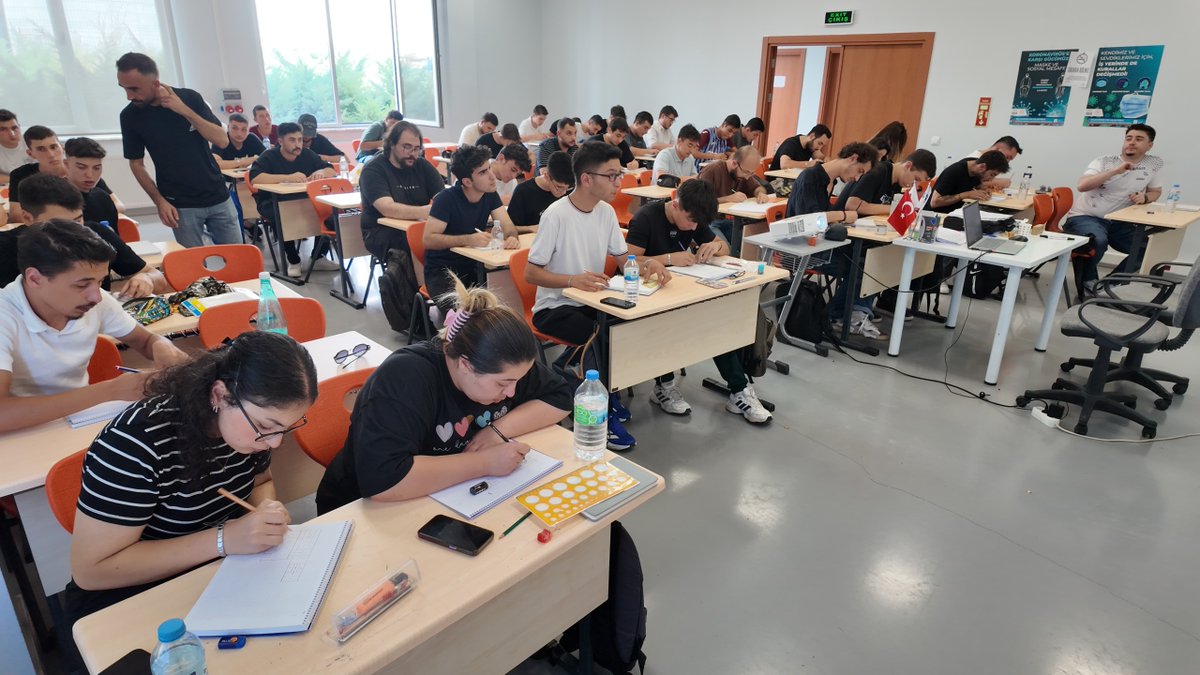 eosbmegem's tweet photo. MEGEM'DE EĞİTİMLER TÜM HIZI İLE DEVAM EDİYOR.
Eskişehir Organize Sanayi Bölgesi bünyesinde faaliyet gösteren Mesleki Edindirme ve Geliştirme Merkezi'nde (MEGEM) 45. dönem kursunda ilk hafta geride kaldı.
@OsbEskisehir 
@EOSBESBEM https://t.co/e7N2JJ2R6M