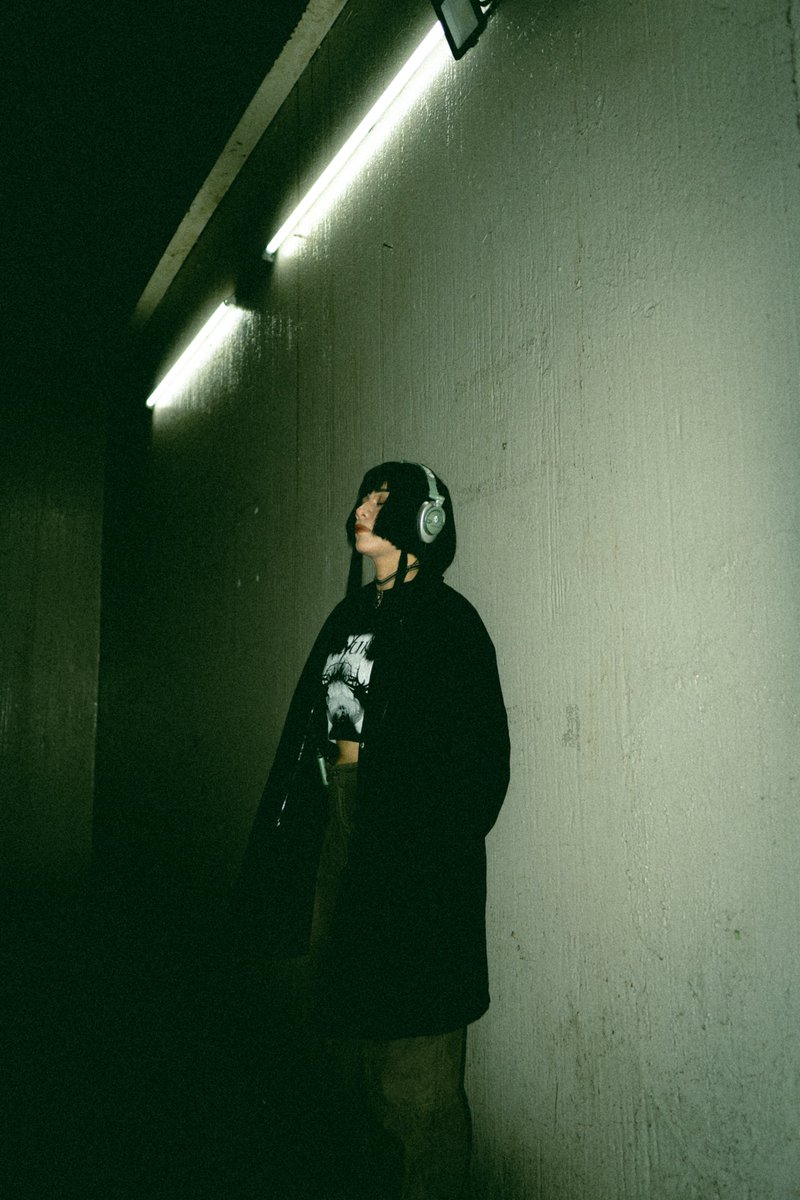 ViltroxOfficial's tweet photo. Portraits shot with Vintage Z1 flash.

Shot by @/devilforthefire_

#viltrox #viltroxvintagez1 #viltroxflash #vintagez1 #vintagestyle #vintagephotos #photography #cameraflash #cameragear #flashlight #speedlight #Flash #portraitphotography https://t.co/xAn710nzN1