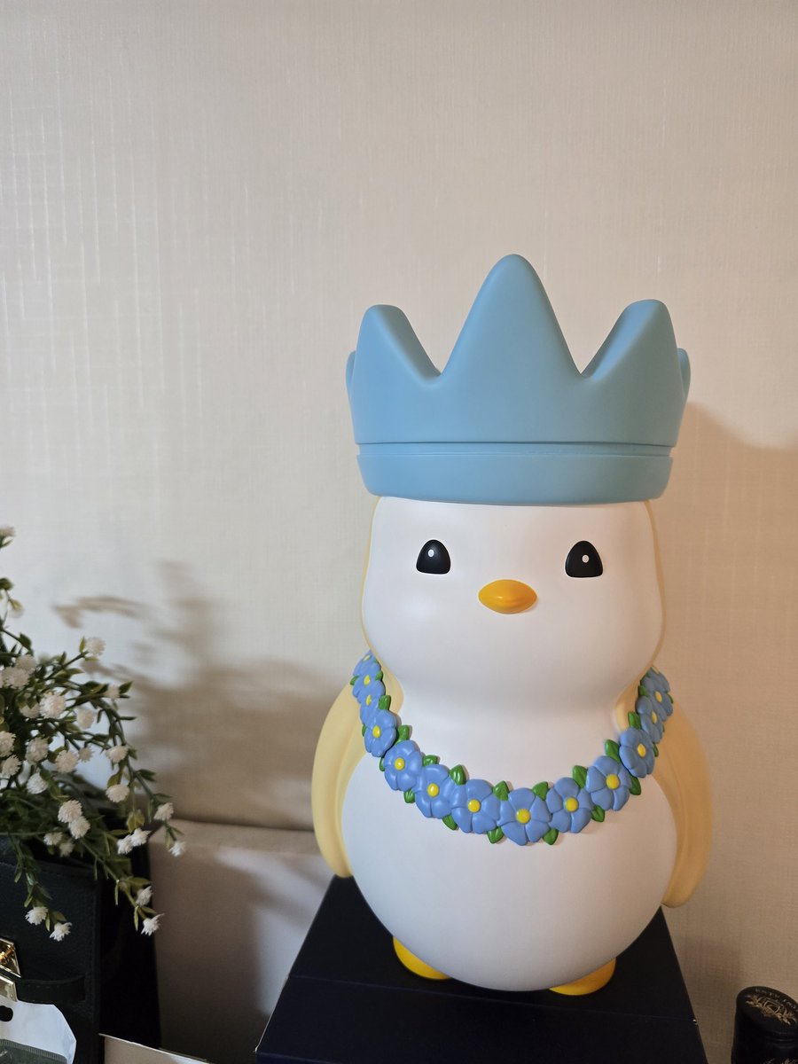 피규어 도착!
<a href="/pudgypenguins/">Pudgy Penguins</a> 
번호는 7번 받았네요 졸귀!