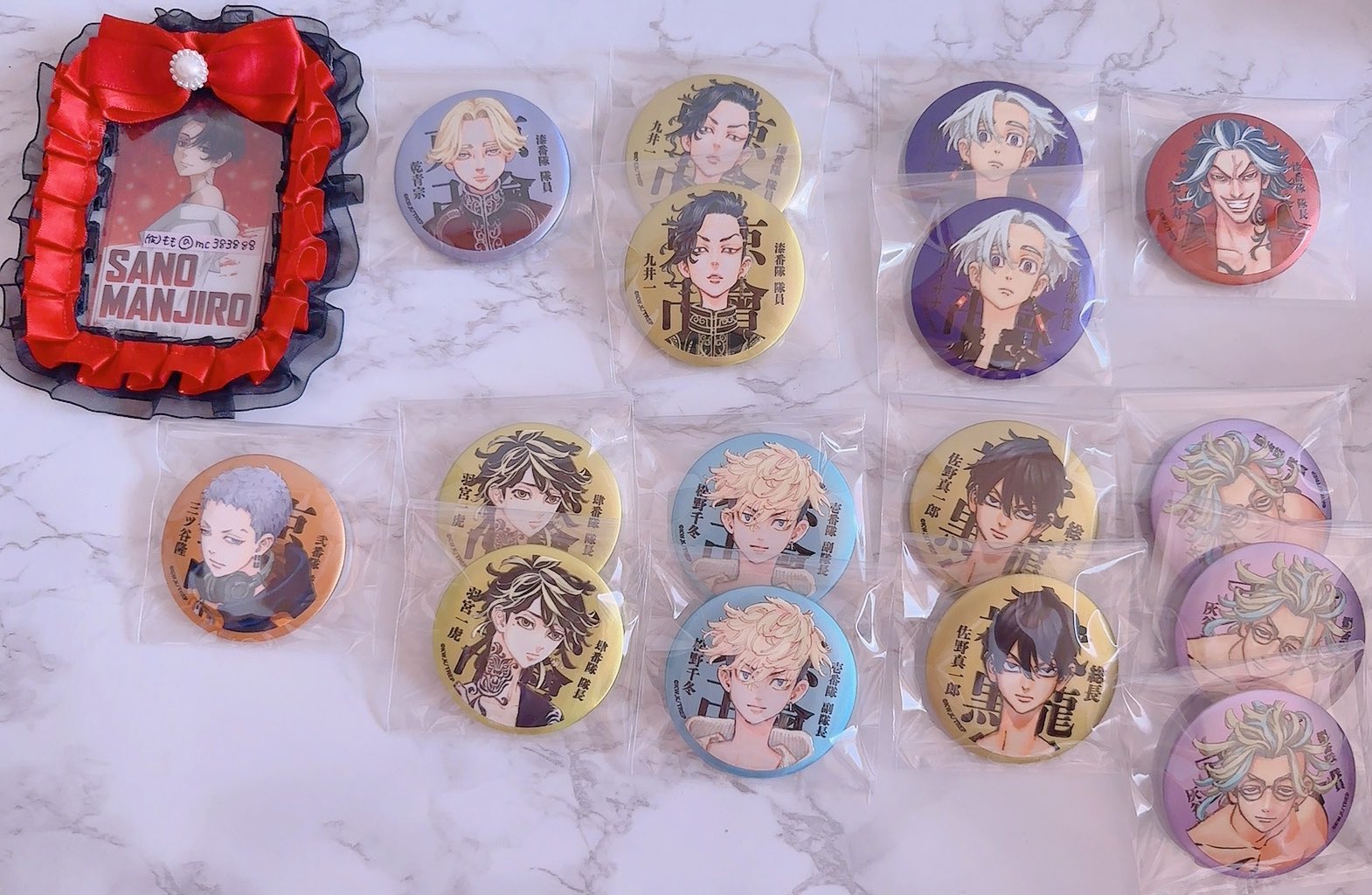 東京リベンジャーズ 新体験展 マットメタリック缶バッジ 千冬×18 2枚 松野千冬 東京卍リベンジャーズ マットメタリック缶バッジ