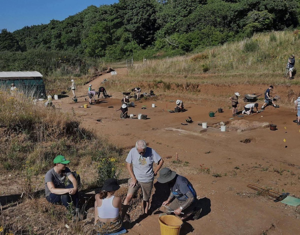 RussellB1ggs's tweet photo. For 30 yrs The Sedgeford dig has been taken place with 100’s of bearded men & Dungaree wearing women learning their Archaeological trade😉Photo @TheLynnNews Aquifer so low that the river is now dependent on road drains☹️@stormwater_jo 🆘 #SaveOurStreams https://t.co/d9NLxR3CQ8