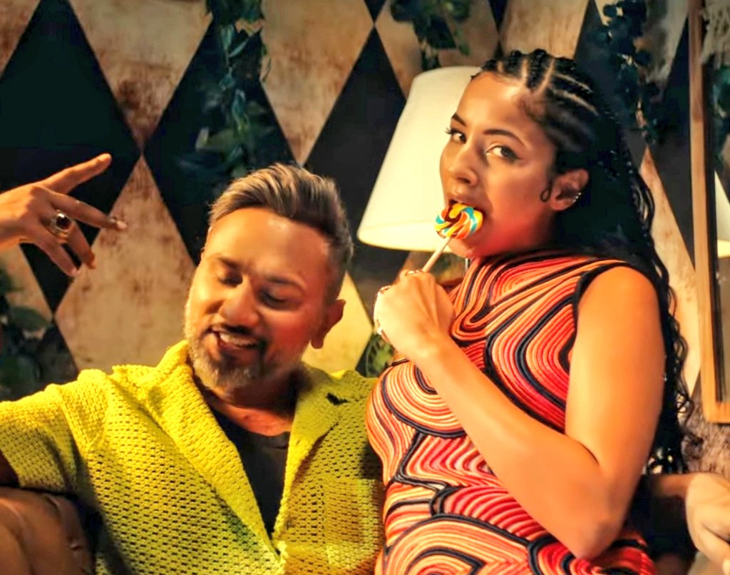 Yo Yo Honey Singh FC tweet media