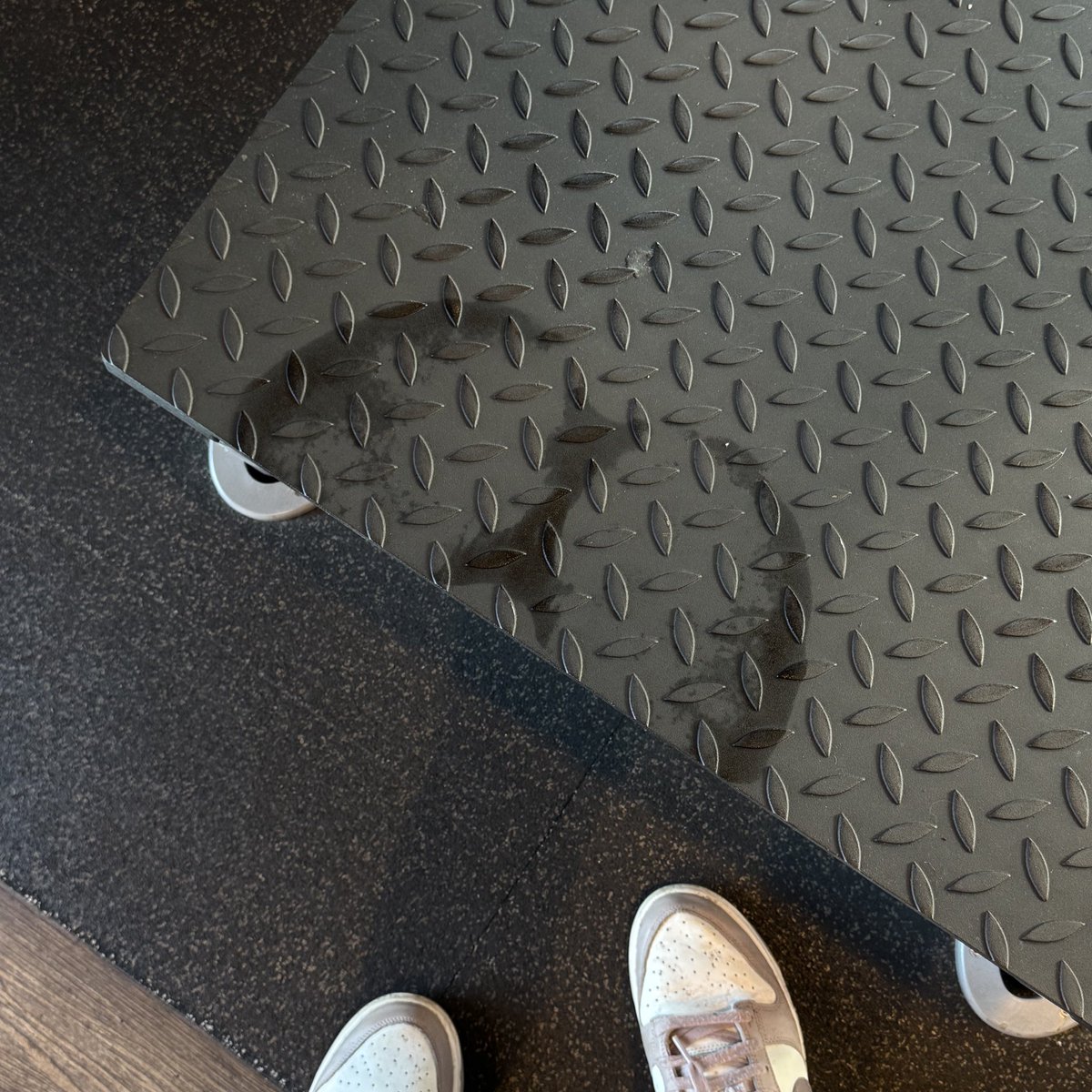 𝘓𝘢𝘶𝘳𝘢 tweet media