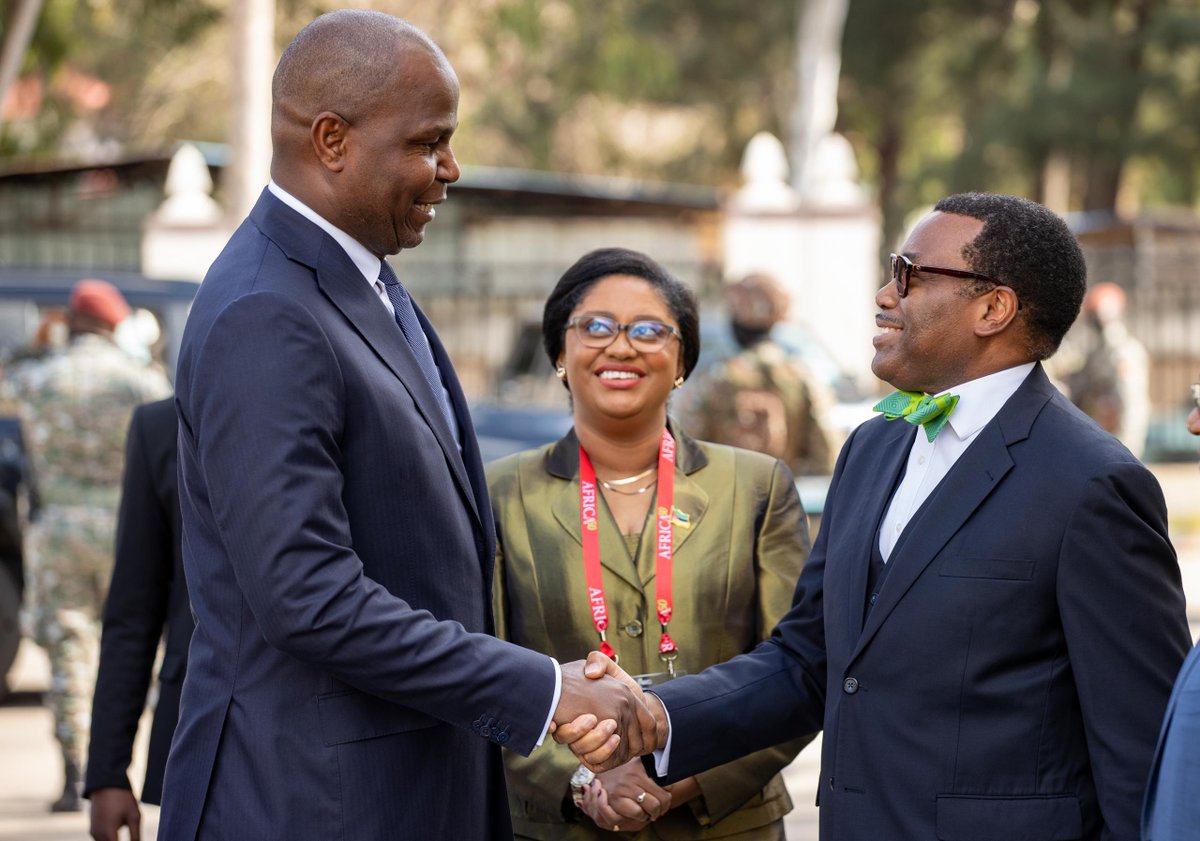 African Development Bank Group (@afdb_group) on Twitter photo Dr. <a href="/akin_adesina/">Akinwumi A. Adesina</a> decade of transformative leadership at the <a href="/AfDB_Group/">African Development Bank Group</a> was honored at the #Africa50GSM in Maputo.
Mozambique’s Pres. <a href="/daniel_chapo24/">Presidente Daniel Chapo</a> and @Africa50infra CEO Alain Ebobissé praised the Bank's impact of transforming lives in 🌍.
➡️bit.ly/471dHb7 #High5s Dr. <a href="/akin_adesina/">Akinwumi A. Adesina</a> decade of transformative leadership at the <a href="/AfDB_Group/">African Development Bank Group</a> was honored at the #Africa50GSM in Maputo.
Mozambique’s Pres. <a href="/daniel_chapo24/">Presidente Daniel Chapo</a> and @Africa50infra CEO Alain Ebobissé praised the Bank's impact of transforming lives in 🌍.
➡️bit.ly/471dHb7 #High5s