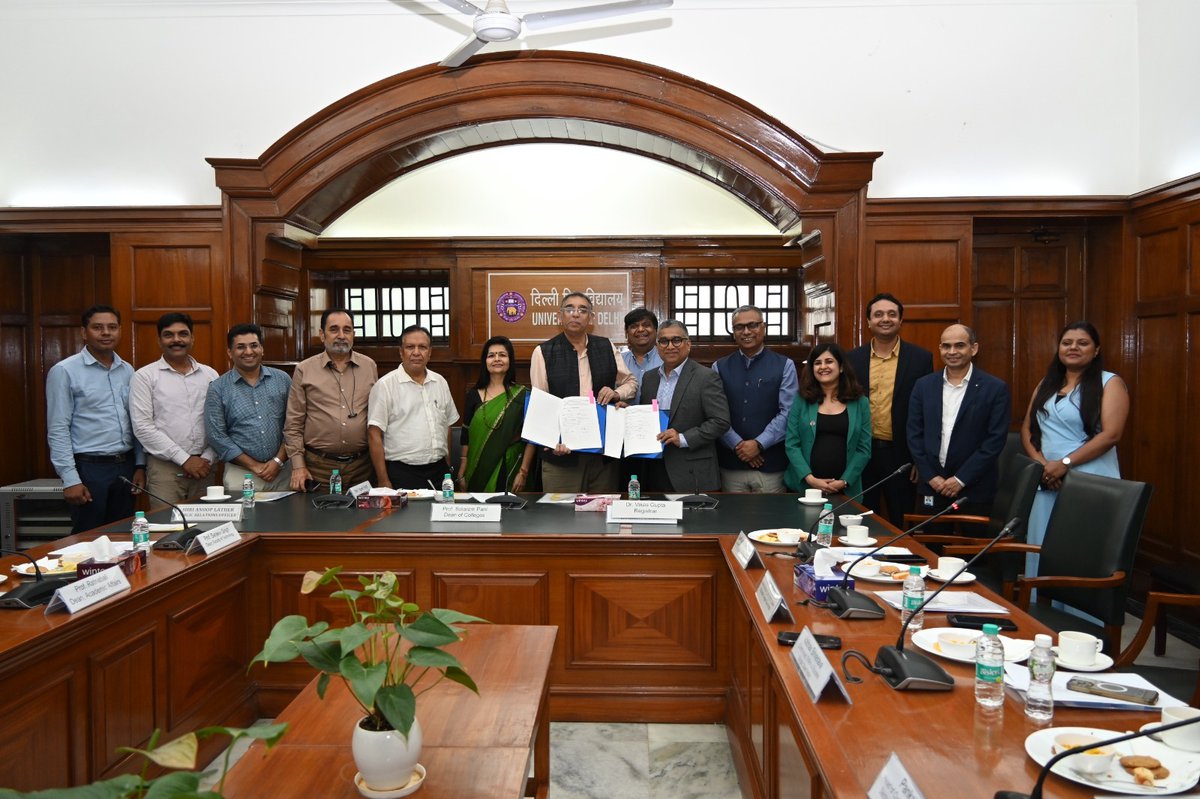 MoU signed between University of Delhi and Google Cloud

du.ac.in/index.php?mact…