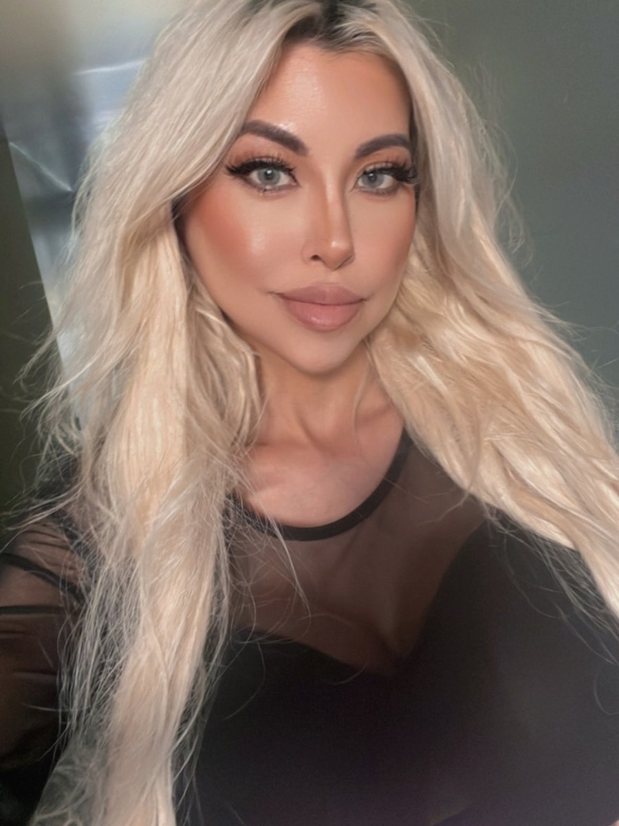 KileyFox's tweet image. Feeling good