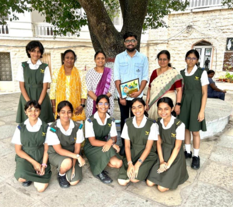 DoodleKabra's tweet photo. Honoured to judge an inter-house competition at @HpsBegumpet  a true legacy in Hyderabad.

Moments like these remind me why we built @DoodleKabra : to turn learning, stories &amp; spaces into lasting memories.

#HPS #EducationMatters #DoodleKabra https://t.co/Ds0U9QjxcR