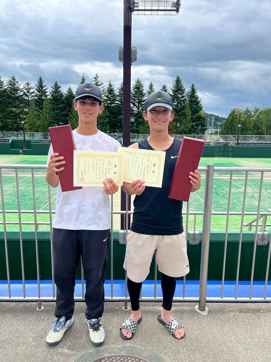 tsstamssta's tweet photo. 令和7年度東北学生競技大会選手権の入賞者です。
男子選手権
第1位👑猫塚・高橋(岩手大学)
第2位　 松本・小野寺(東北学院大学)
第3位　 齋藤(楓)・藤井(東北福祉大学)
　　　　桂嶋・葛巻(東北学院大学)

入賞された選手の皆さんおめでとうございます！ https://t.co/fYF8Fv8t6c
