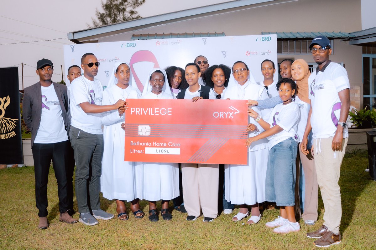 YB Foundation (@yb_foundation_) on Twitter photo In our 3rd year of #Turikumwe, we donated 1,109L⛽️ to Bethania Home Care, easing transport for cancer patients🎗️.
This is the spirit Yvan Buravan lived for
Thanks to <a href="/BRDbank/">Development Bank of Rwanda, PLC.</a> <a href="/OryxEnergies/">Oryx Energies</a>
And all the YB foundation members for stand with us.
#Turikumwe In our 3rd year of #Turikumwe, we donated 1,109L⛽️ to Bethania Home Care, easing transport for cancer patients🎗️.
This is the spirit Yvan Buravan lived for
Thanks to <a href="/BRDbank/">Development Bank of Rwanda, PLC.</a> <a href="/OryxEnergies/">Oryx Energies</a>
And all the YB foundation members for stand with us.
#Turikumwe
