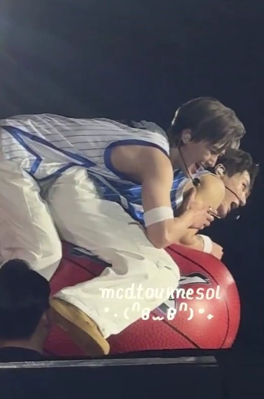 กุเขินมือใหญ่ของปะปี๊เวลาเขาจับแขนเจนว่ะ 😭😭😭😭😭😭😭😭😭😭😭😭😭