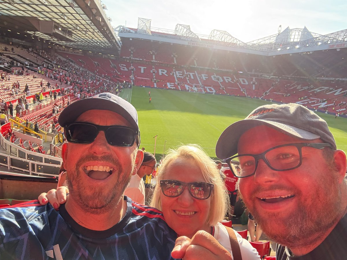 1-0 to the Arsenal #MUNARS