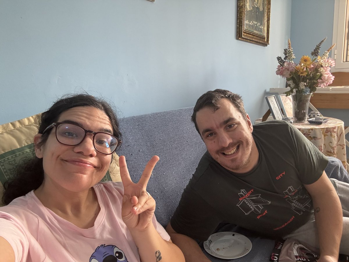 Mari León tweet media