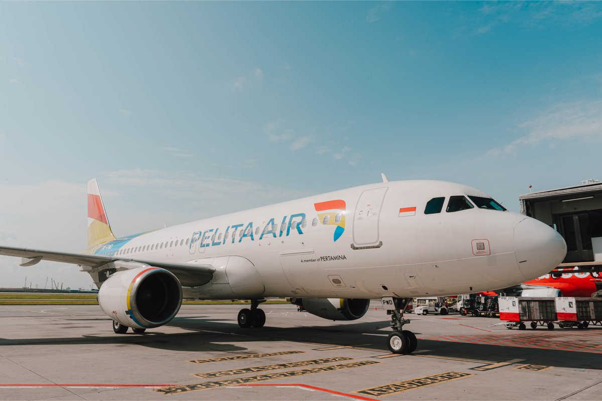 Changi Airport (@changiairport) on Twitter photo Welcoming <a href="/pelitairservice/">Pelita Air Service</a>โs inaugural international flight to Changi Airport! Daily flights between Singapore and Jakarta are now live, just in time for your next trip โ๏ธ Welcoming <a href="/pelitairservice/">Pelita Air Service</a>โs inaugural international flight to Changi Airport! Daily flights between Singapore and Jakarta are now live, just in time for your next trip โ๏ธ