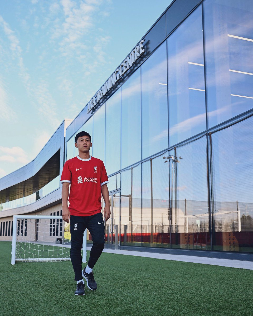 Endo join the reds 🔴 two year ago