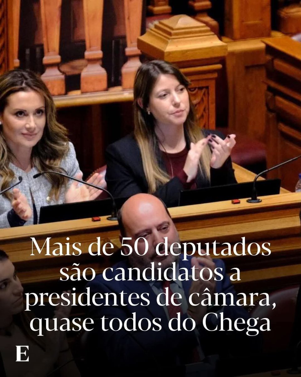 Uma pessoa eleita deputada ou deputado não devia poder ser autarca ao mesmo tempo. Não dá para estar nestes dois palanques ao mesmo tempo, quando se quer, de facto, servir o país.