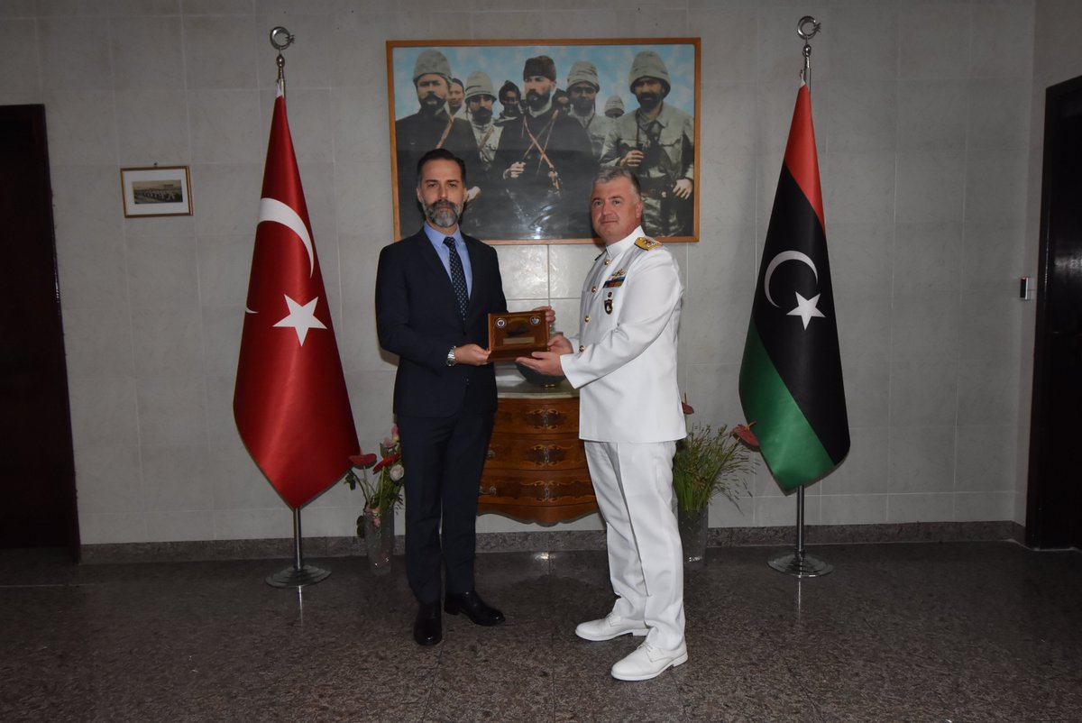 TurkishCentury's tweet image. 🇹🇷🇱🇾 Turkish Navy's indigenous #MILGEM Ada-class guided missile corvette #TCGKınalıada is conducting a port visit to #Tripoli as a show of support and continuing cooperation with brotherly #Libya amid escalating tensions in the Mediterranean over Israel's war crimes in #Gaza. ⚓️
