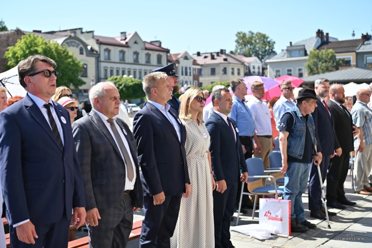 W Nowym Targu 14 sierpnia 2025 roku odbyły się uroczyste związane z rocznicą powstania Solidarności.
solidarnosc.org.pl/nowy-targ-uczc…