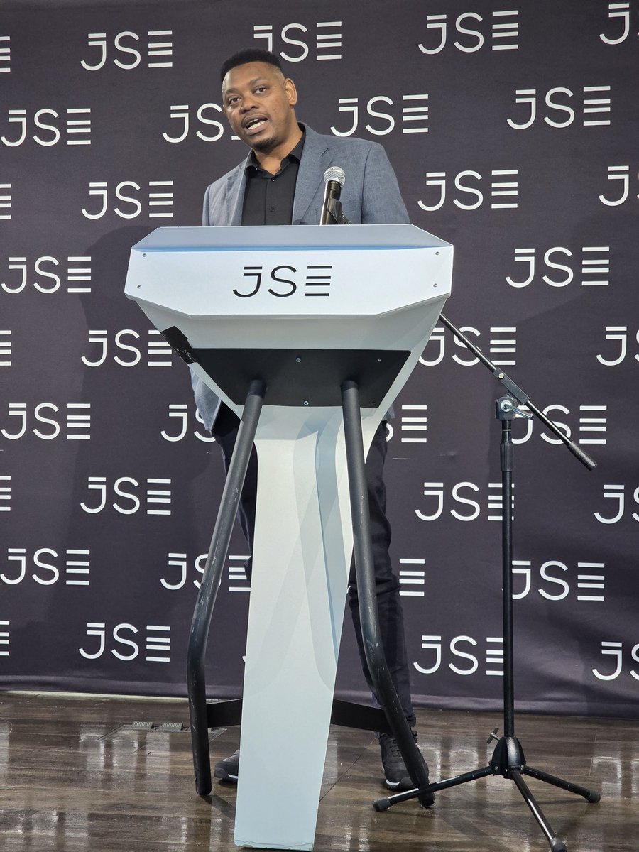 ProudlySA's tweet photo. Sifiso Tshabalala, @JSE_Group Procurement Manager, takes the stage and highlights the JSEs support for homegrown businesses.
Tshabalala commits that @JSE_Group will make use of the Proudly SA platform MAP for all their procurement needs.
#LovedHereMadeHere
#MAPLaunch https://t.co/Zeyqda8zQN