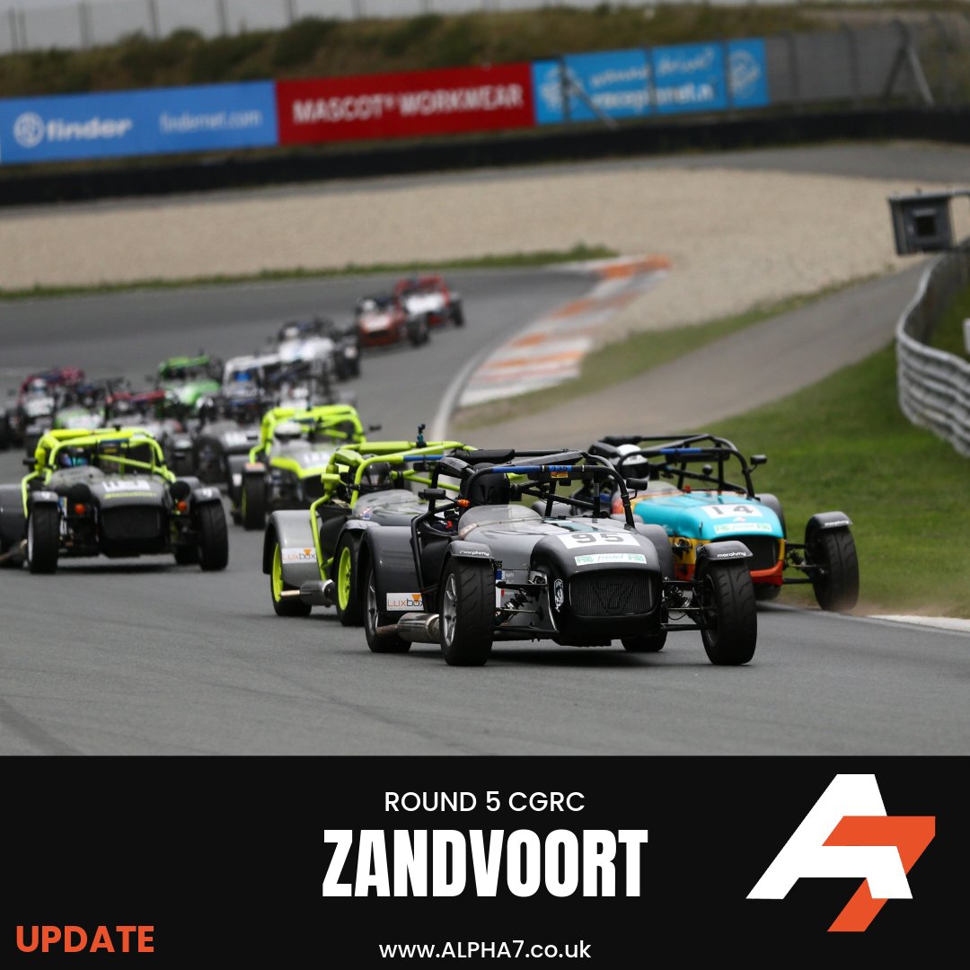 Alpha7Norfolk's tweet image. A brilliant action shot of Tom Gunter. Behind him, Sean Crellin kicks up the sand in true determined style.
#Alpha7 #135Class