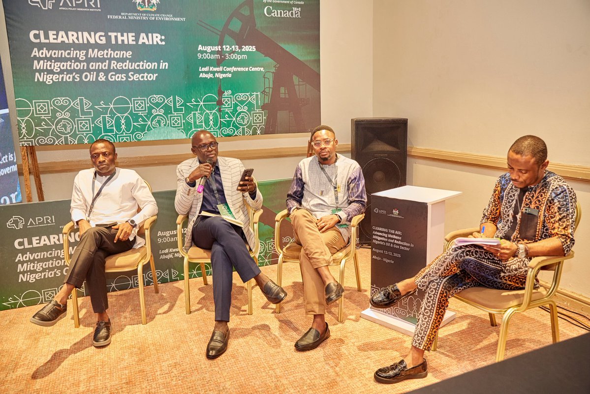 Mr. Climate (@olumideidowu) on Twitter photo Last week, I was honored to be invited by the Africa Policy Research Institute (<a href="/APRI_Africa/">APRI - Africa Policy Research Institute</a>) to their workshop on โ๐๐น๐ฒ๐ฎ๐ฟ๐ถ๐ป๐ด ๐๐ต๐ฒ ๐๐ถ๐ฟ: ๐๐ฑ๐๐ฎ๐ป๐ฐ๐ถ๐ป๐ด ๐ ๐ฒ๐๐ต๐ฎ๐ป๐ฒ ๐ ๐ถ๐๐ถ๐ด๐ฎ๐๐ถ๐ผ๐ป ๐ฎ๐ป๐ฑ ๐ฅ๐ฒ๐ฑ๐๐ฐ๐๐ถ๐ผ๐ป ๐ถ๐ป ๐ก๐ถ๐ด๐ฒ๐ฟ๐ถ๐ฎโ๐ ๐ข๐ถ๐น & ๐๐ฎ๐ Last week, I was honored to be invited by the Africa Policy Research Institute (<a href="/APRI_Africa/">APRI - Africa Policy Research Institute</a>) to their workshop on โ๐๐น๐ฒ๐ฎ๐ฟ๐ถ๐ป๐ด ๐๐ต๐ฒ ๐๐ถ๐ฟ: ๐๐ฑ๐๐ฎ๐ป๐ฐ๐ถ๐ป๐ด ๐ ๐ฒ๐๐ต๐ฎ๐ป๐ฒ ๐ ๐ถ๐๐ถ๐ด๐ฎ๐๐ถ๐ผ๐ป ๐ฎ๐ป๐ฑ ๐ฅ๐ฒ๐ฑ๐๐ฐ๐๐ถ๐ผ๐ป ๐ถ๐ป ๐ก๐ถ๐ด๐ฒ๐ฟ๐ถ๐ฎโ๐ ๐ข๐ถ๐น & ๐๐ฎ๐