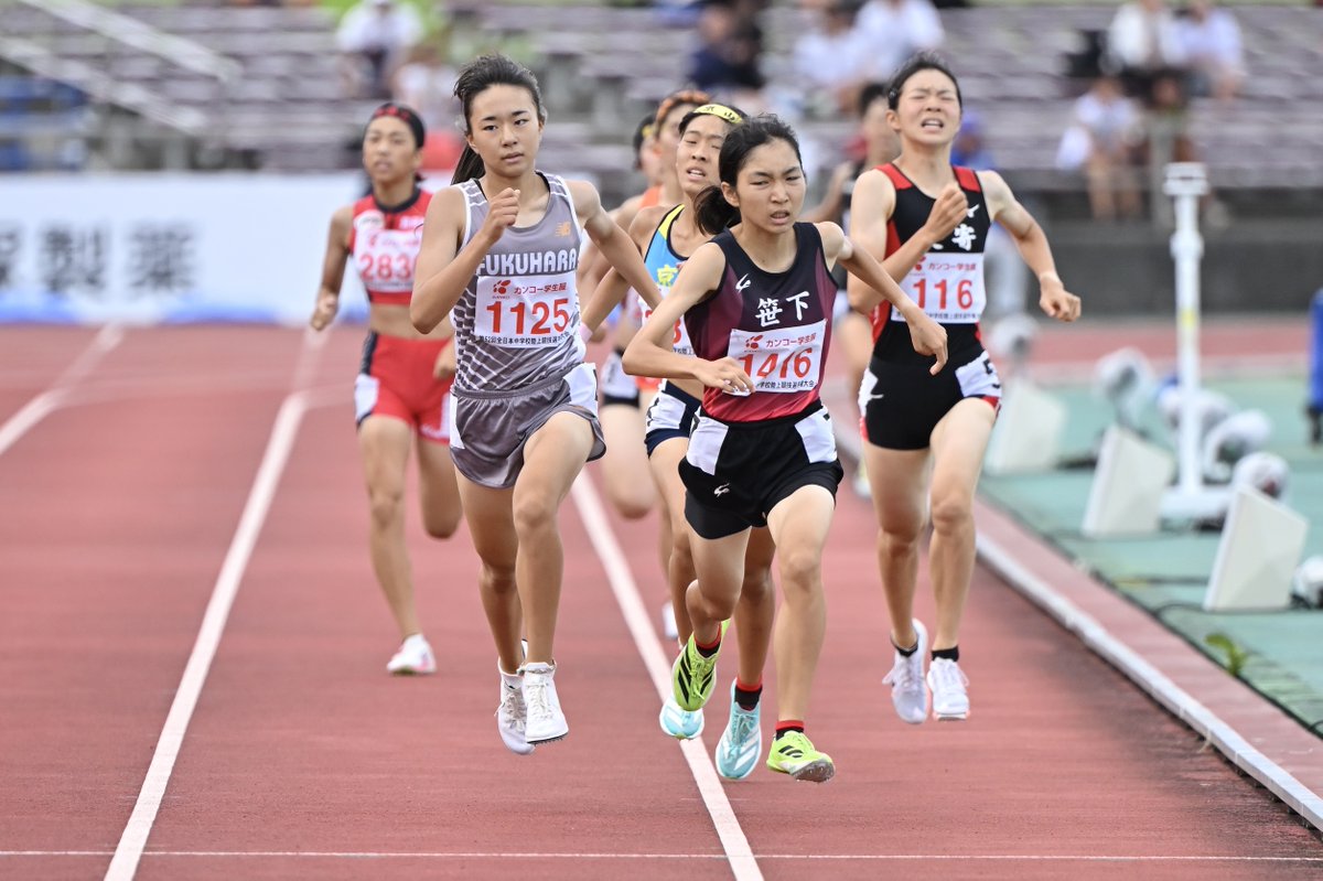 Getsuriku's tweet photo. #沖縄全中 
女子800m決勝
🥇尾出七海（笹下3神奈川）2.10.42
🥈佐藤百華（福原3埼玉）2.10.48
🥉中西彩葉（京山3岡山）2.11.17
4）人見仁菜（足寄3北海道）2.11.59
500m付近まで前々回Vの人見が先頭。後方から3人が追いつく混戦となり、残り100mあたりで尾出が前に出て競り勝つ！ https://t.co/mvkaVoETt8