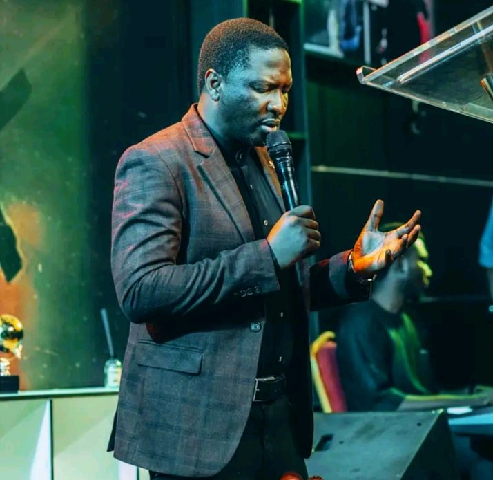Apstandydanauta's tweet photo. This week, your trials shall turn to triumphs. Delayed testimonies will manifest with divine speed, suddenly, supernaturally, undeniably! May your testimony silence accusers & inspire many.
Happy New Week! ✨🙏 #ApostleAndyDanauta
#DivineSpeed
#Testimonies
#ViralPost https://t.co/5hLUrQB2zh