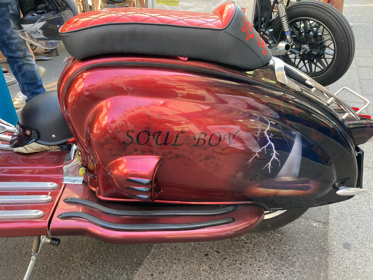 quadalley's tweet photo. A few top paint jobs out over the weekend🛵

#QuadropheniaAlley https://t.co/mh1Am0uYSi