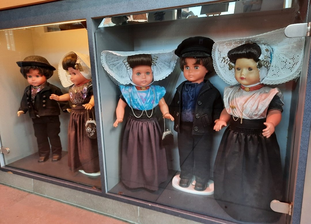 #AlphabetChallenge
 
#WeekHforHats