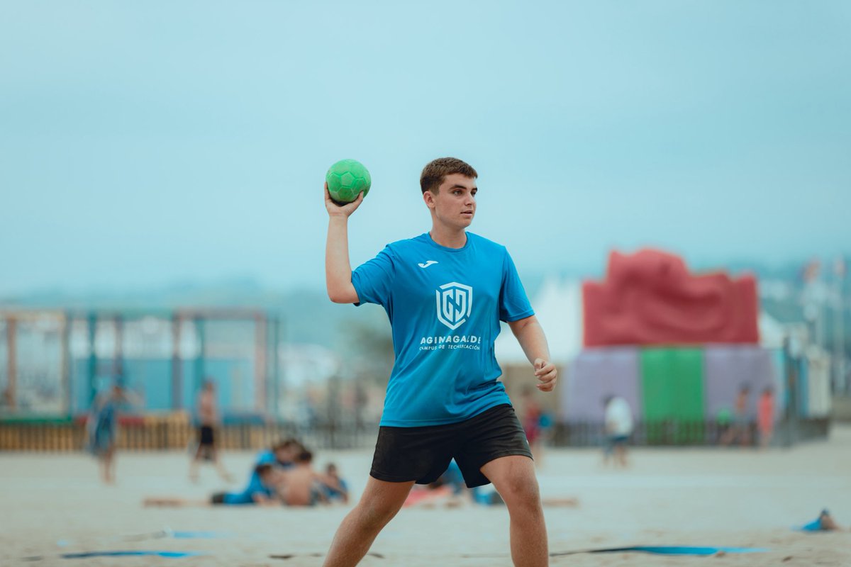 CAginagalde's tweet image. 🤾 Compartir risas, balonmano en la playa y disfrutar de cada momento. ¡Así se vive una jornada de deporte en
@CAginagalde!