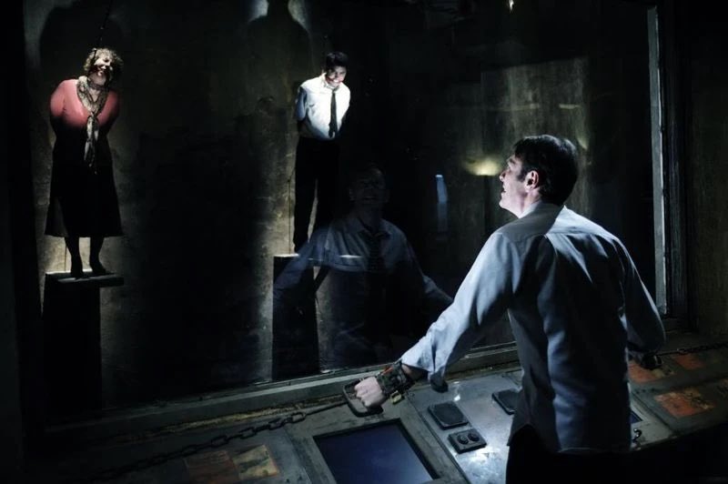 the tweets about Katy Perry’s tour are all like “Katy Perry has to choose which fan lives and which fan dies in gallows trap from Saw 6 during ‘The Lifetimes Tour’ show”