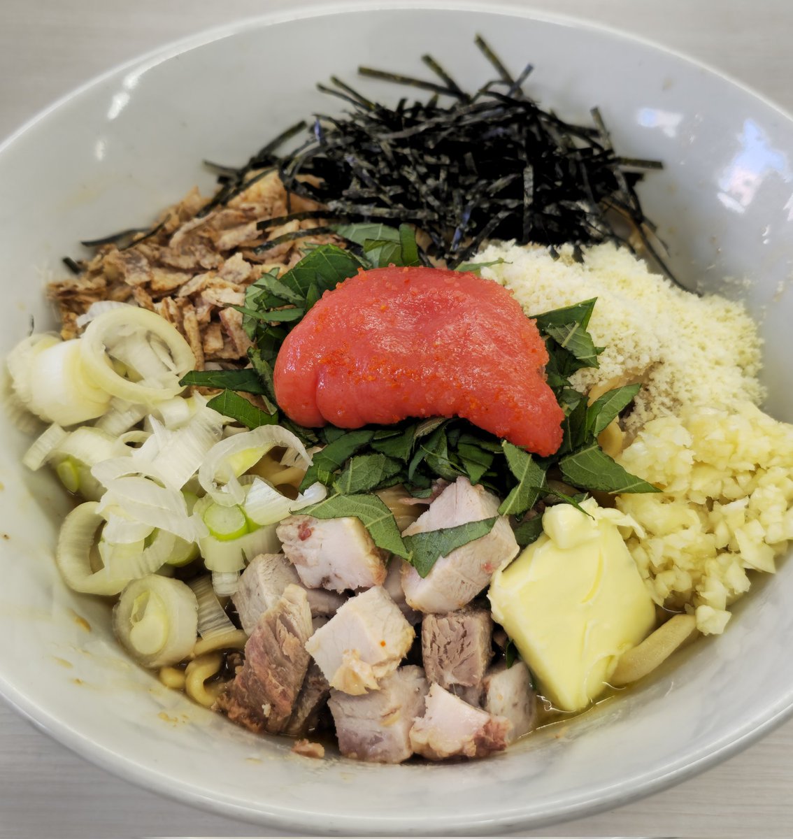 8/18　3杯目

RAMEN .R 長居店 さん

限定
明太バターまぜそば Na 200g

ごちそうさまでした！！