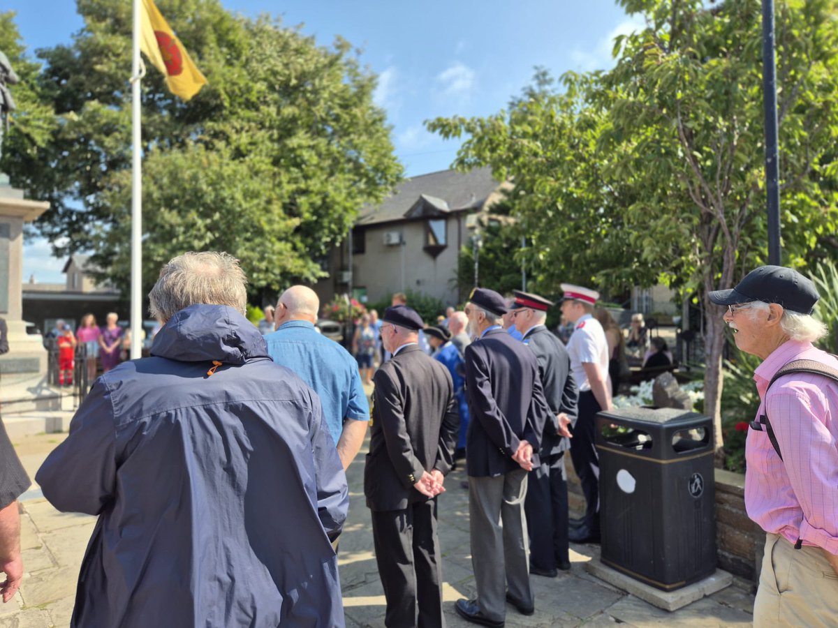 🇬🇧 Carnforth Remembers VJ Day 🇬🇧
On 15 Aug, our community gathered at the War Memorial Gardens to honour those who served in the Far East during WWII.

Residents, councillors, veterans and dignitaries stood side by side in remembrance, reflection, and gratitude.