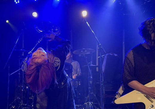 どこまでも反り返って
最終的にはエクソシストしたいよね🧟🖤