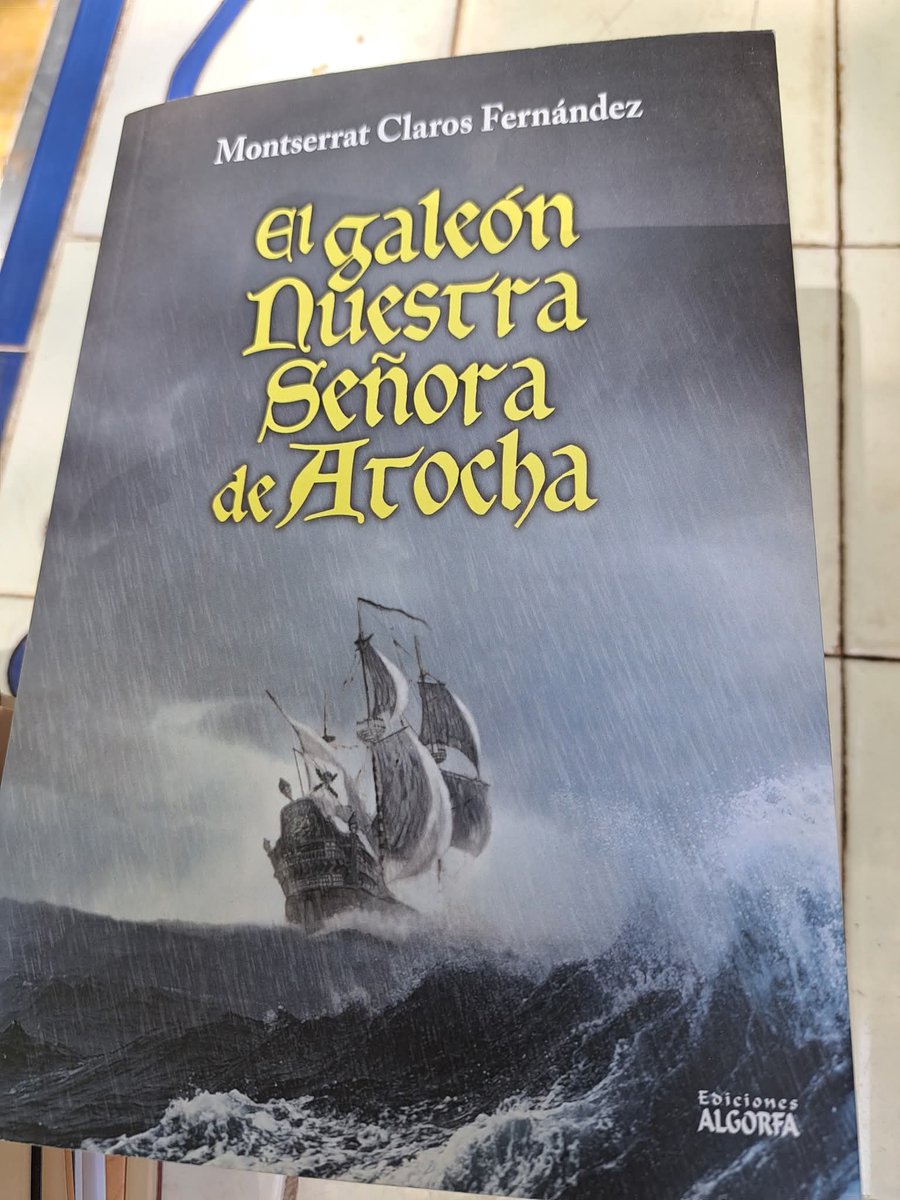 La #lectura de un #libro es el refugio impermeable donde podemos protegernos y escapar de la realidad.

Un libro es la mejor #máquinadeltiempo, la mejor manera de #evasión. 

La #imaginación de la especie humana, mientras lee:  #realidadvirtual imbatible.

#Novela

___✨⬇️