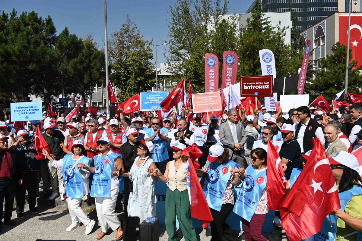 Bugün, emeğimizin karşılığını almak, adaletsiz vergi yüküne ve eriyen maaşlarımıza “dur” demek için bir günlük iş bırakma eylemindeyiz.

Adil bir ücret, hakkaniyetli bir vergi sistemi ve emeğe değer veren bir yaklaşım talep ediyoruz.

Yaşasın haklı davamız!
Yaşasın teşkilatımız!
